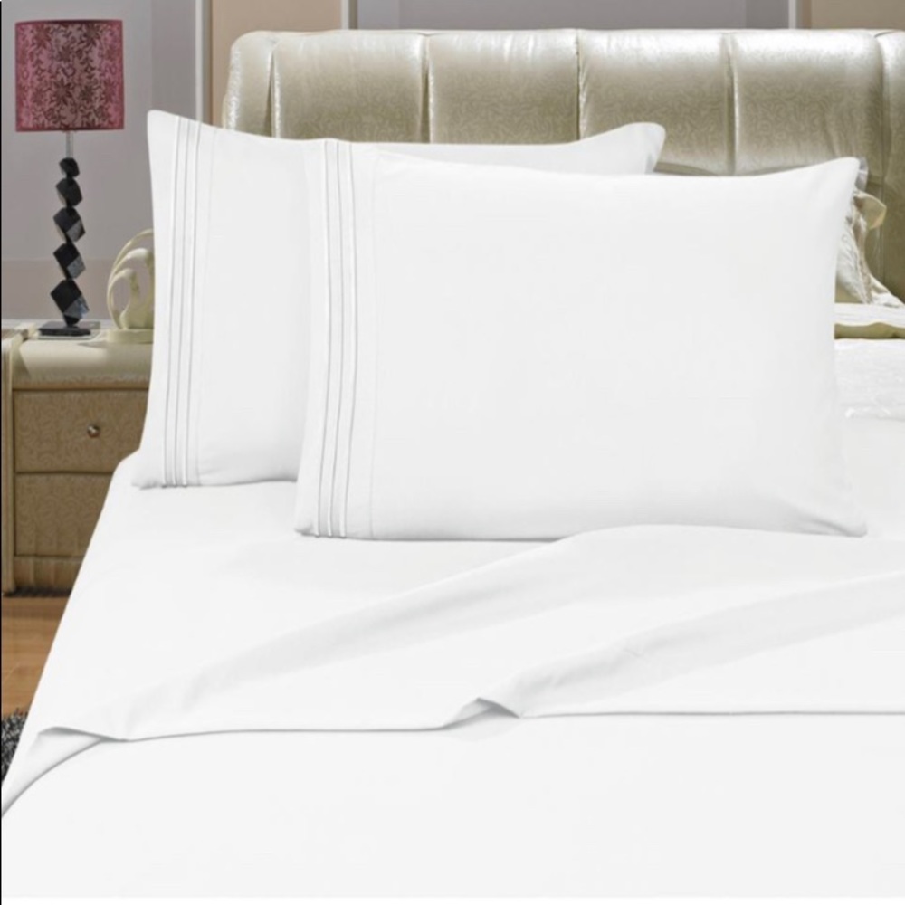 🎉 Lux 3-Line Embroidered 4PC Set-Queen